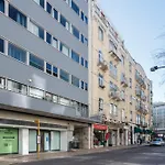 Cheers To Lisbon By Misha\'S Place 5A