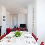 Castelo Cosy Apartment