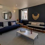 Chiado Premium Two Bedroom Apartment By Les Deux Mariettes