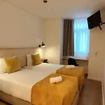 Bacalhoeiros 125 Hotel
