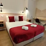 Bacalhoeiros 125 Hotel