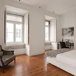 Chic 1-Bedroom In Cais Do Sodre - Modern And Central