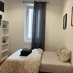 Embassy Arriaga Private Elegance Rooms In Stylish Shared Apartment