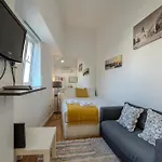 Studio Mouraria, Lisbon Center, Tram & Metro