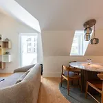Eduardo VII Park Amazing Apt With Green Terrace