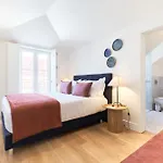 Ando Living - Santa Justa 79 House