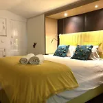 Lisbon Fabulous T2 Apartment With Balcony In Rossio Lisbon