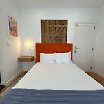 Gloria 10
