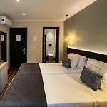 Duplo Charme Boutique Hotel