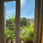 Cozy Apartment - City Center, Sunny And Pratical