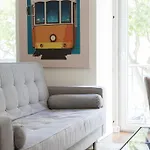 Joivy Stunning 3Br Apt With Balcony, Nearby Saldanha Subway & Ist
