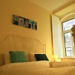 Lisbon Secret & Charming Sao Bento Flat
