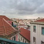 Carmo Chiado Deluxe Apartment