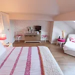 Charming Penthouse With Private Terrace