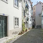 Stay Local In Alfama! Alice Central Home, Near River