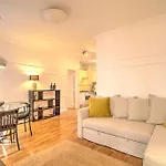 Heart Of Bairro Alto-Live Like A Local