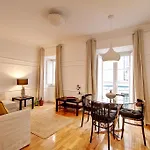 Heart Of Bairro Alto-Live Like A Local
