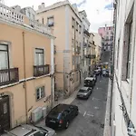 Lovelystay - Bica Patio Duplex