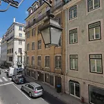 Lovelystay - Downtown Cosy Wonder
