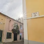 Unique And Stylish Flat In Historic Lisbon