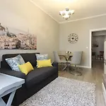 Cosy Estrela by Homing