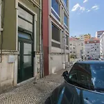 Lovelystay - Wide & Bright 4 Families