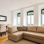 Sao Bento Cosy Apartment by Altido