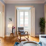 Bairro Alto 3 Bedroom Patio Flat!