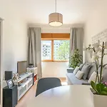 Lcc II - Lisbon Calm And Comfort II