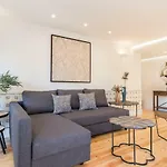 Alfama Cozy Two-Bedroom Apartment W/ River View - By Lu Holidays