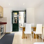 Modern Alfama Studio