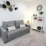 Apartamento Moderno Nas Olaias A 5 Minutos Da Faculdade Isel E Ist
