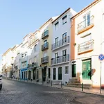 Cosy Alfama Apartment by Altido