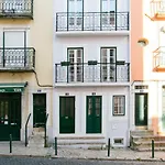 Cosy Alfama Apartment by Altido