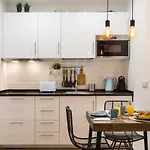 Charming Studio In Lisbon\'S Center!