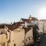 Alfama Cozy Two-Bedroom Apartment W/ River View - By Lu Holidays