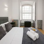 Luxurious Cais Do Sodre - 4 Bedrooms With Amazing View