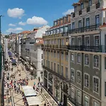 Charming 2 Bedroom Apartment In Baixa Chiado