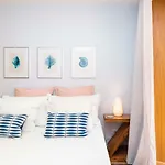 Perfect, Cool, Aircon, 2 Beds 2 Bath Best Location