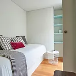 Modern Apartment Bica Dos Olhos