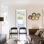 Joivy Stunning 2Br Apt With Garden, By The Avenida Subway And Botanical Garden Of Lisbon