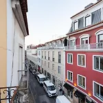 Joivy Bold And Colourful 1-Bed Flat At The Heart Of Chiado, Nearby Carmo Convent