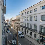 Lovelystay - Peaceful Central Apartment I
