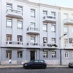 Marques De Pombal Duplex With Terrace By Homing