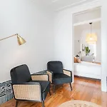 Casa Boma Lisboa - Typical And Spacious Apartment - Lapa II