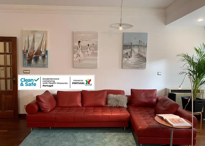 New!! Big T3 City Center Flat