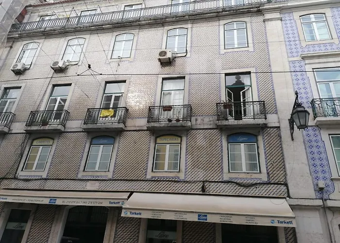 Chiado Open World Hostel