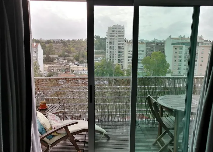 The Best Lisbon Apartment At The Center With Pool