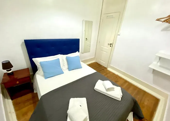 Relax Chiado 3 - Cute Little Double Room With Shared Bathroom