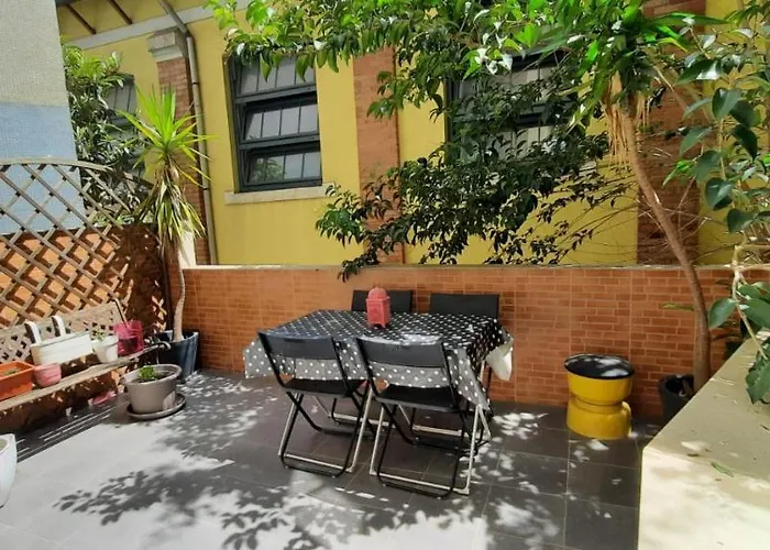 Sunny Terrace Apt, Close To Downtown! 2 Bedroom Flat